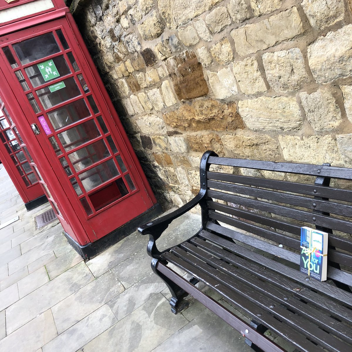 For #BookFairyBirthday this #bookfairy is sharing All For You by @Fab_fiction 
A gripping psychological thriller. 
Book left on the bench outside the pet shop. 
#towcester #northamptonshire 😀🧚‍♀️📚🎂

#bookfairies
#ibelieveinbookfaries 
@the_bookfairies