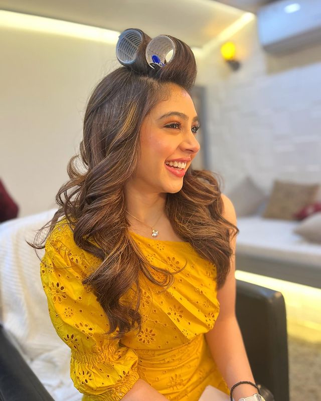 fairytaylor__'s tweet image. Pretty Nandini Murthy 💛💛
#NitiTaylor𓃵
#NandiniMurthy
#Nititaylor
