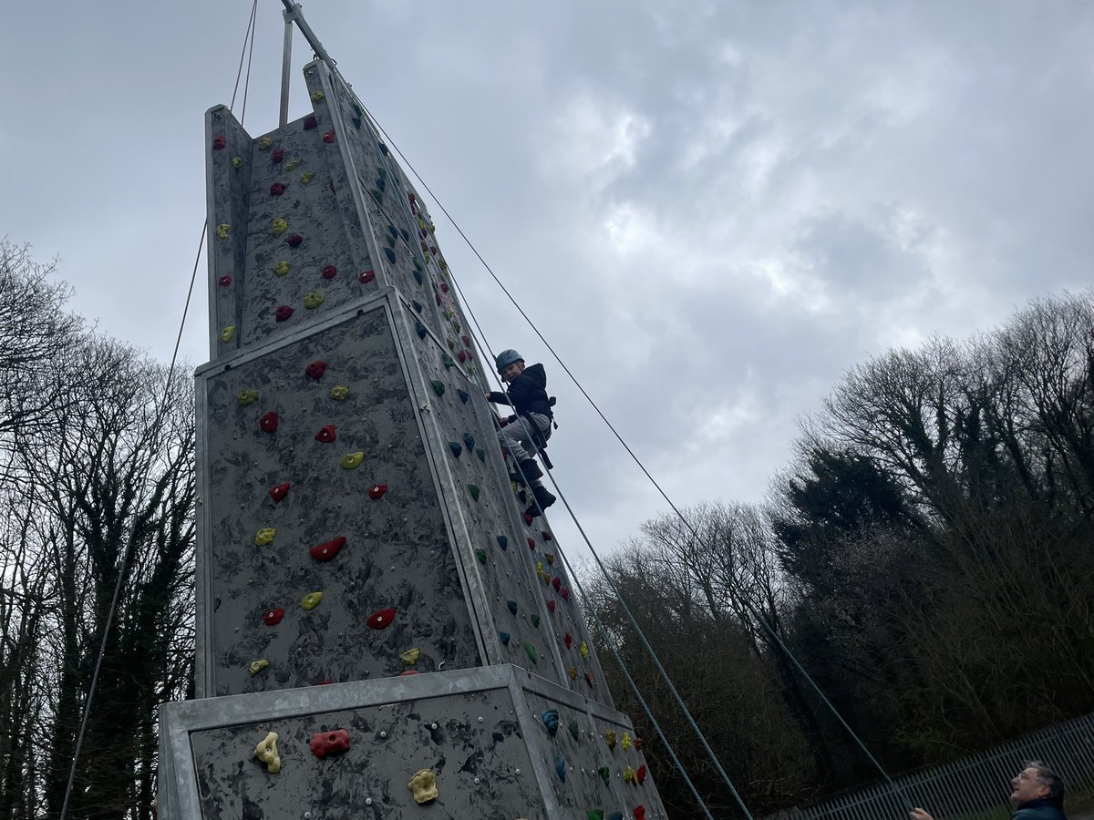 I have been blown away by all of Y2 with their wonderful efforts on the climbing wall - superstars! 🧗 #healthandwellbeing @stjs_staveley