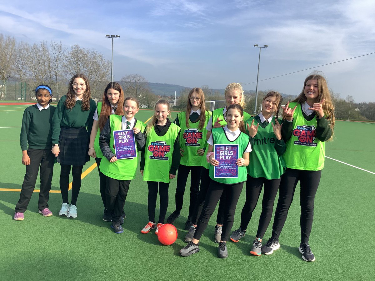 Wellsway School PE tweet media