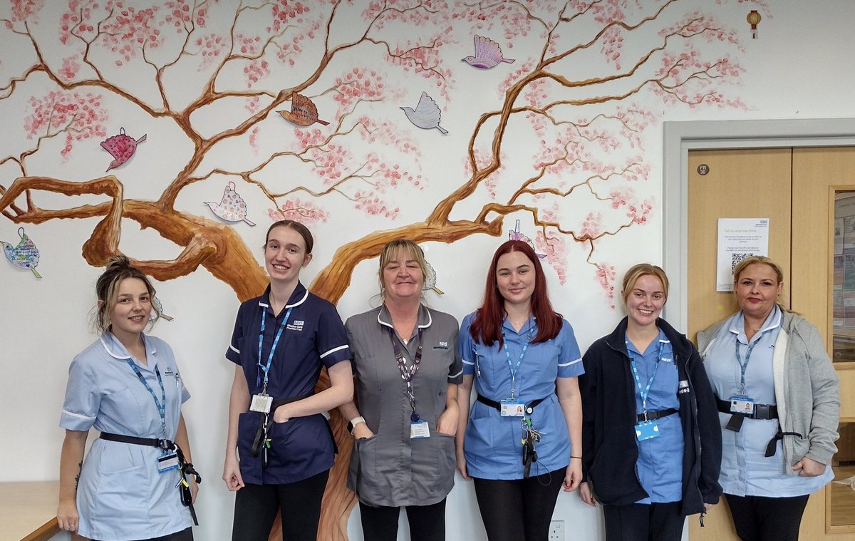 Just a few of my inspirational colleagues on Arden Ward who always go above and beyond the call of duty. #InternationalWomensDay #IWD2024 @PennineCareNHS @PennineCAMHS @Djbatch07 @DrJaKindell @MicheleH20 @ENazurally @Michelledavisq @Rush_Miah @mattwalshNDQ @AntHassallNHS