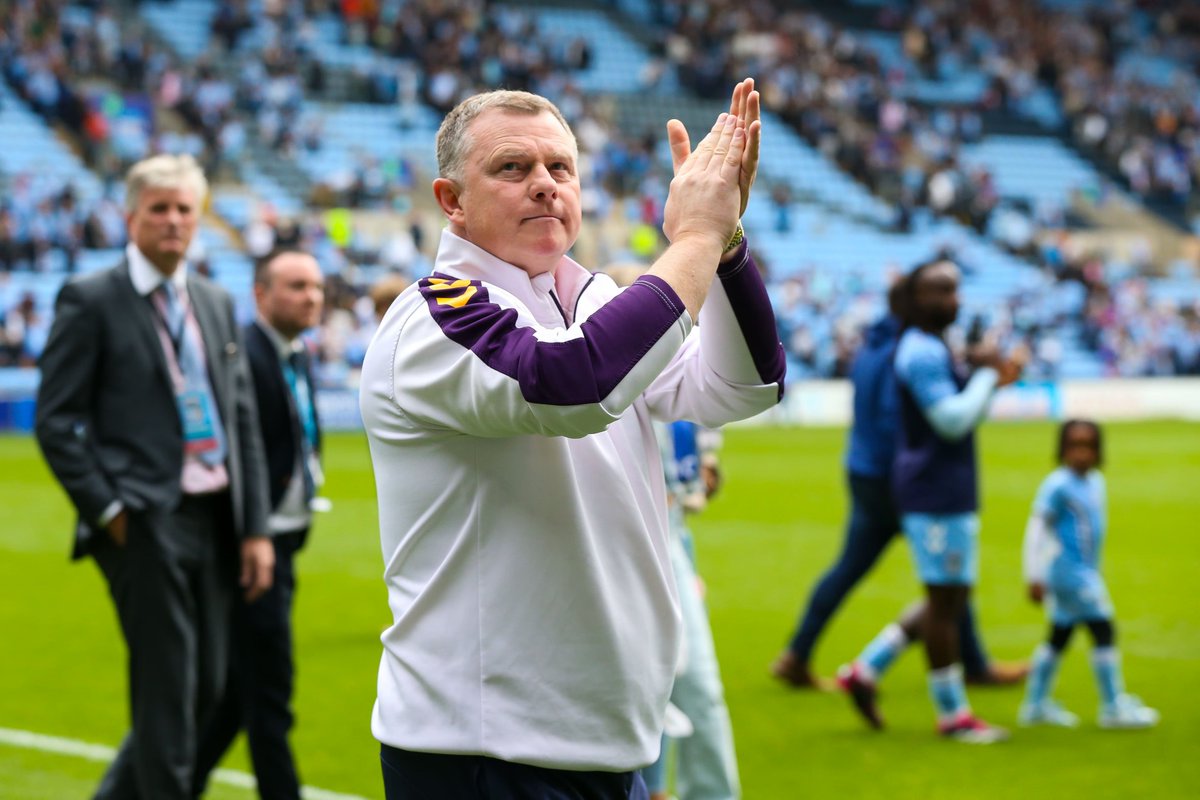 Since taking charge in 2017, Mark Robins has led Coventry City from League Two to the verge of the Premier League. Despite losing Viktor Gyokeres and Gustavo Hamer in the summer, he has Coventry pushing for another trip to the playoffs. @joshwrightt12__: breakingthelines.com/efl-championsh…