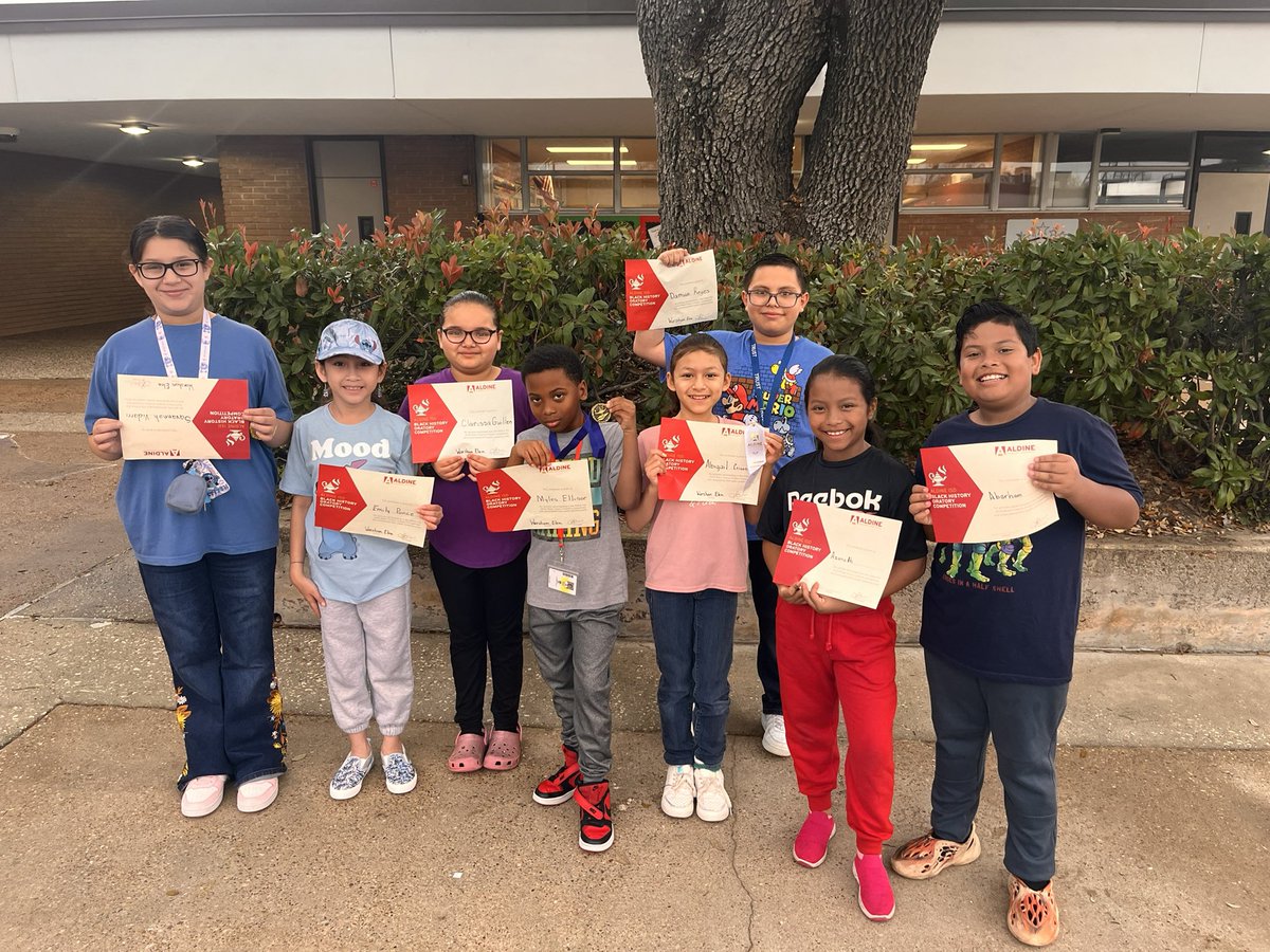 MREllisor1's tweet photo. The Hardworking Oratory Participants! 
These kiddos stepped out of their comfort zone and tried something different! Great Job! https://t.co/9GlXydHaXi