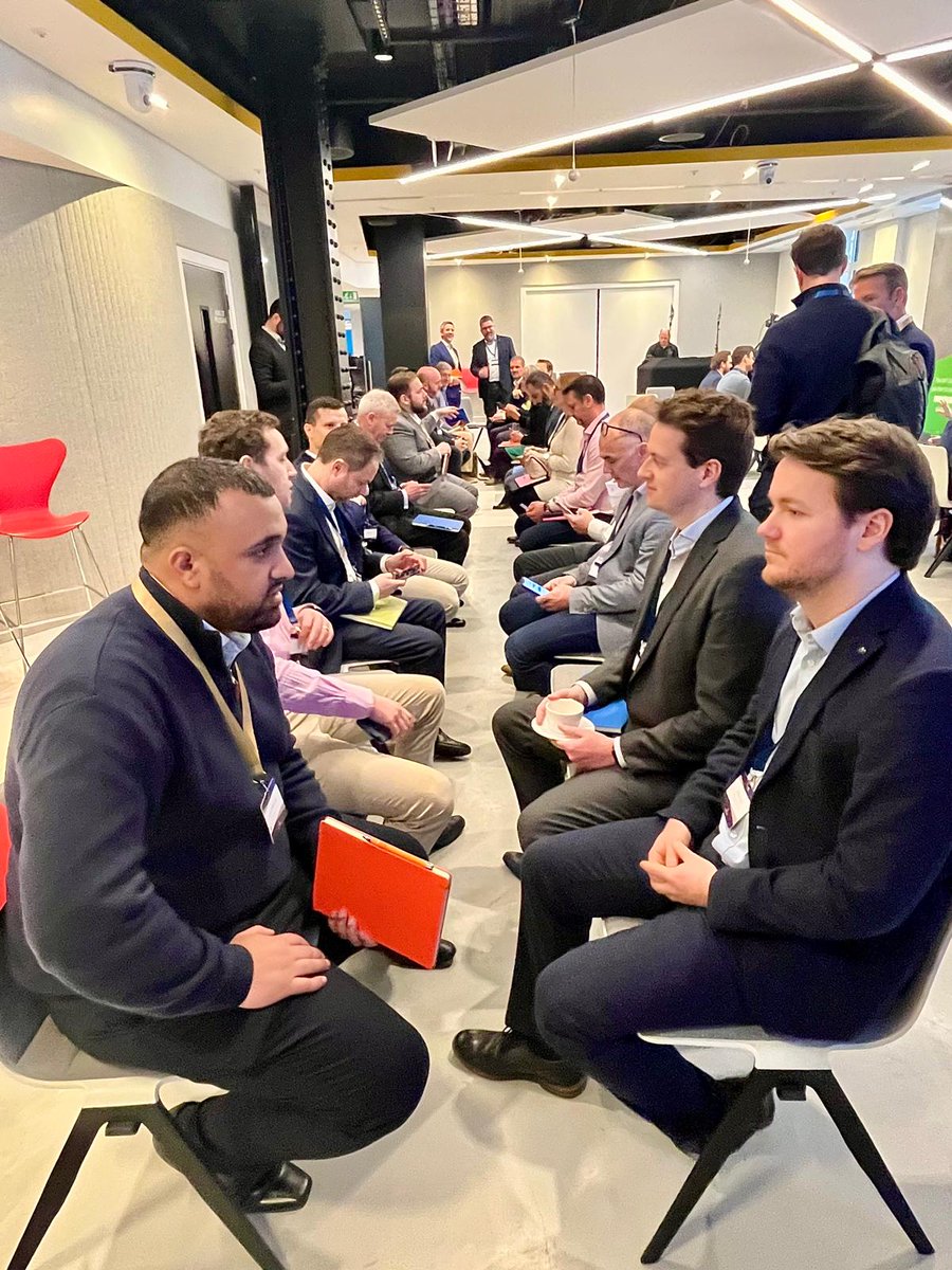 OwenJamesFS's tweet image. Building Connections at #WealthTechMatters The Client🤝The structured networking where COOs, CTOs, CIOs and their teams from the top Wealth Managers, Private Banks, DFMs, Advisers and MFOs converge for in-depth conversations on diverse aspects of their businesses @TheWealthMosaic