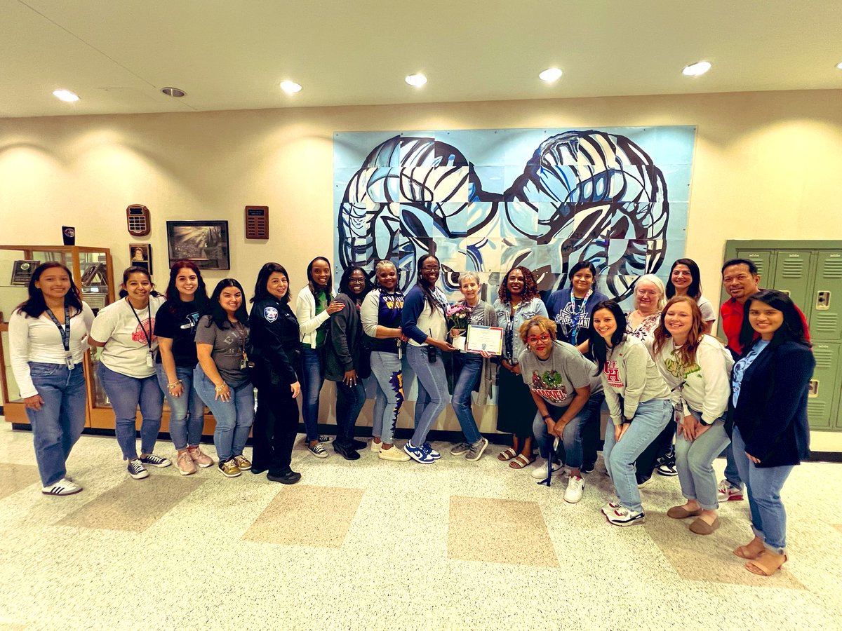 ElsikNGCRams's tweet image. Congratulations, ENGC 2023-2024 Paraprofessional of the Year, Ms.Giselle Anthony! We refer to her as the First Lady of ENGC. She has been the backbone of this campus since the building opened 25 years ago. Thank you for all you do, Gigi! @AliefISD @AliefLearns #paraoftheyear