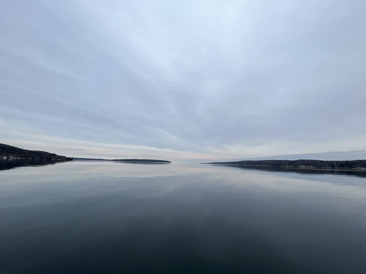 Good Morning..☕️☕️☕️

(Munising Bay Edition)