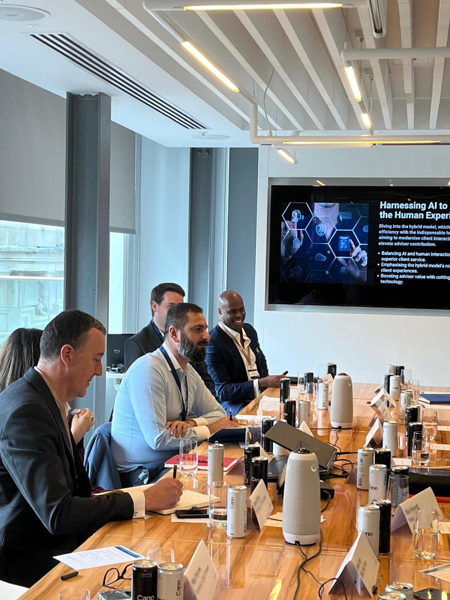 OwenJamesFS's tweet image. The dynamic Roundtable sessions at #WealthTechMatters The Client were nothing short of extraordinary fostering meaningful connections.@TheWealthMosaic