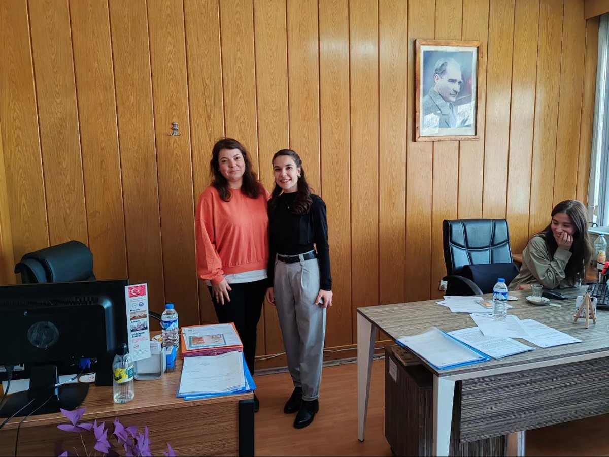 8 Mart Dünya Kadınlar Gününü kutlamak amacıyla ilçemizdeki kurumları ziyaret ettik.
#GSBGM
#kemahgenclikmerkezi