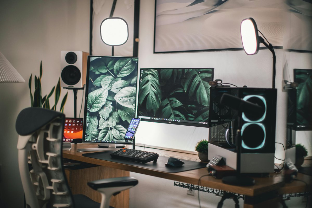 The best cable management tips that you NEED to know!

A Thread 🧵

#CableManagement #Organisation #SetupGoals