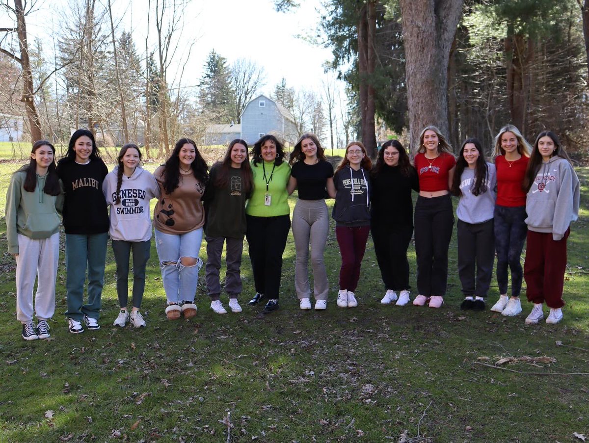 Today  we celebrate all of the girls and women within the OPCSD community, whether they're students, teachers, school staff, administrators, PTO members, parent volunteers, or Board of Education members.  Happy International Women's Day to all the women making a difference! 💪⭐️