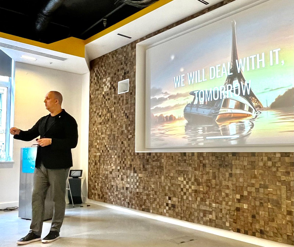 OwenJamesFS's tweet image. Yesterday at #WealthTechMatters The Client, we had the pleasure of having with us on the day @jamespoulter, a luminary in the realms of Digital Transformation and Ethical AI. Read more about his amazing keynote here: bit.ly/4ci848O @TheWealthMosaic