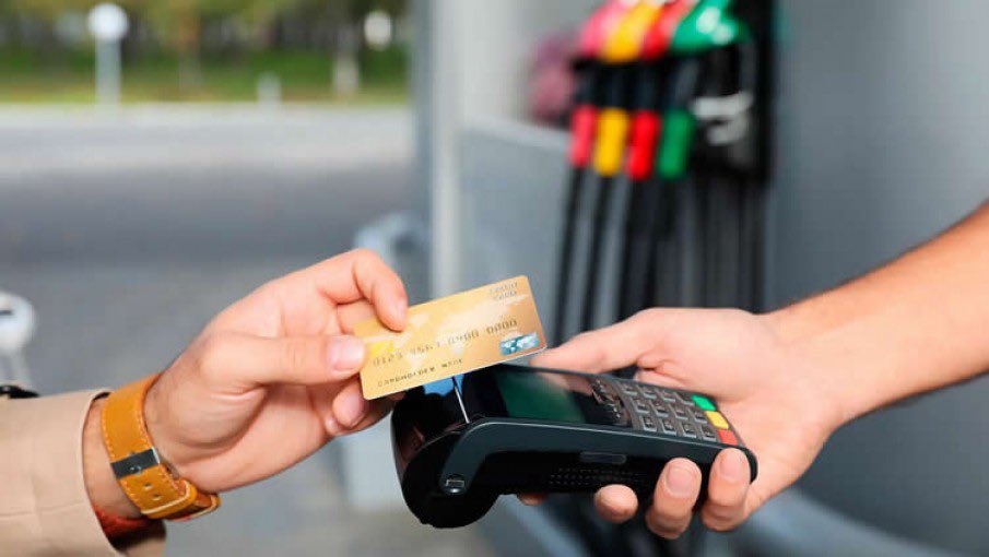 En nuestro país, hay un 50% más de fraudes de compras por internet que en Uruguay, 2 veces más que en Estados Unidos y 4 veces más que en la Unión Europea. 

Esto pasa porque al entregar la tarjeta de crédito, débito o prepago y el DNI a la hora de pagar, algunas veces nos copian