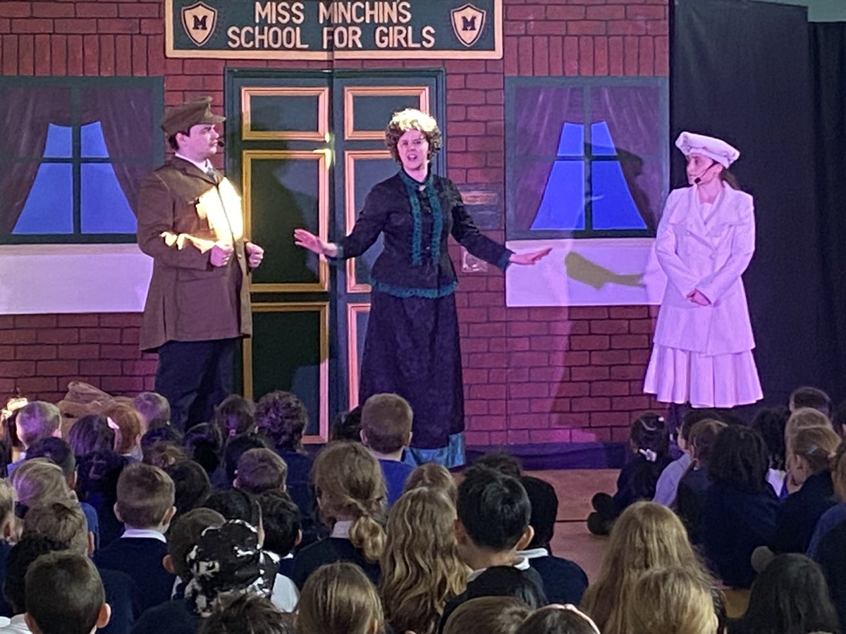 Out finale to book week! A wonderful performance of The Little Princess! <a href="/MandMTheatrical/">M&M Theatrical Prod</a> <a href="/GBS_Friends/">Giles Brook Friends</a>