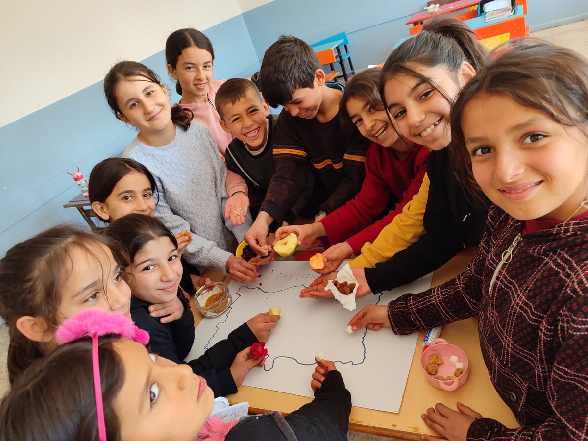 5.sinif sosyal bilgiler ülkemizin tarım zengiligi konulu etkinliğimizden kareler 🫶🏻 #bigep <a href="/hasansildak/">Hasan ŞILDAK</a>  <a href="/siverekmem/">Siverekmem</a> <a href="/siverekkaymakam/">SİVEREK KAYMAKAMLIĞI</a> <a href="/bagci1979/">ismail bağcı</a>