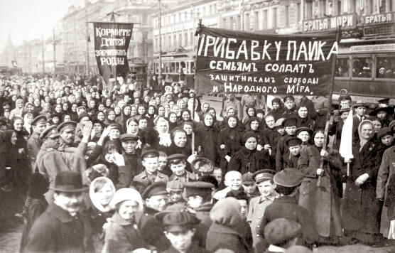 mediathequevh's tweet photo. Contrairement à ce qu'on a pu lire, #InternationalWomensDay ou #JourneeDesDroitsDesFemmes le 08 mars a été choisi par Lénine en commémoration des premières révoltes des paysannes russes en 1917 qui avaient mené à la révolution russe. #MarcFerro #livreaudio
https://t.co/HhPuTB5CKy https://t.co/BeGFfmFH2A