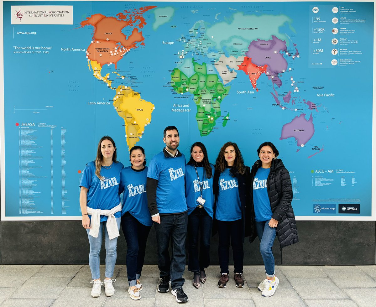 M Carmen Delgado (@mcdellop) on Twitter photo Celebrando otro DÍA AZUL de <a href="/LoyolaAnd/">Universidad Loyola</a> con compañeros del departamento de <a href="/LoyolaEcon/">LoyolaEcon</a> #LoyolaAzul2024 Celebrando otro DÍA AZUL de <a href="/LoyolaAnd/">Universidad Loyola</a> con compañeros del departamento de <a href="/LoyolaEcon/">LoyolaEcon</a> #LoyolaAzul2024