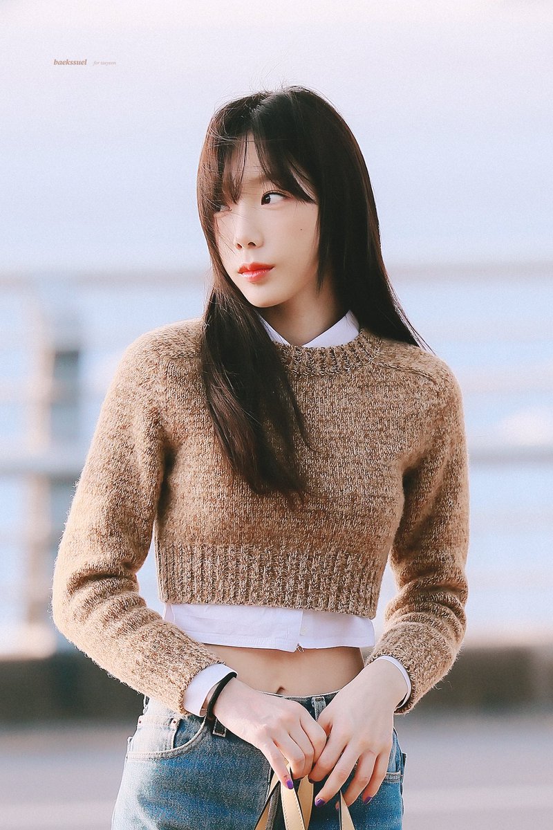 백셜 tweet media