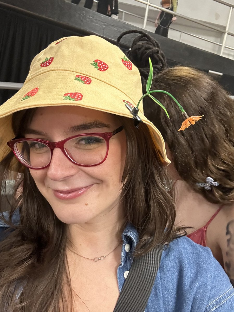 Katie🔪 tweet media