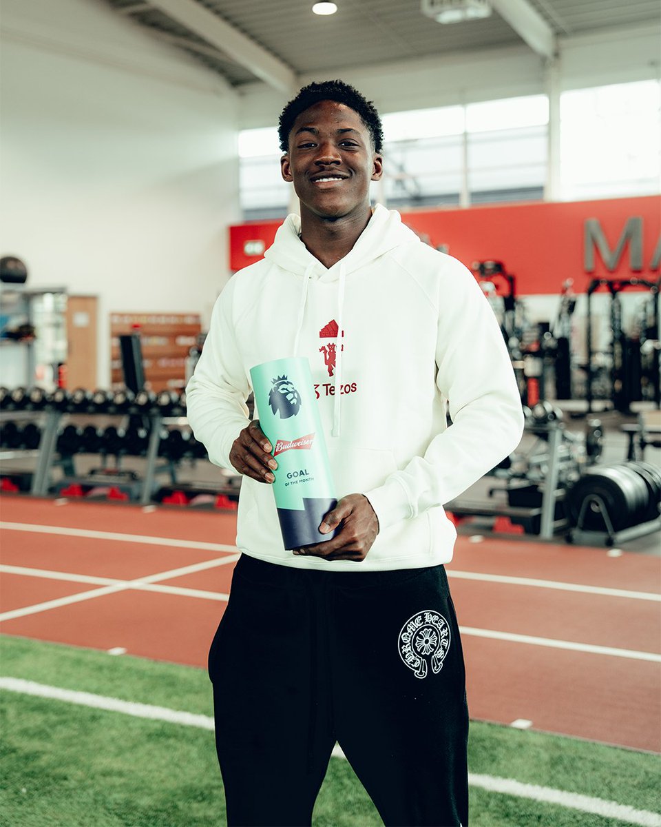 📸 As if a 97th-minute winner for your first <a href="/premierleague/">Premier League</a> goal wasn't special enough! 

Your February Budweiser Goal of the Month winner, Kobbie Mainoo 👏🏆

#mufc