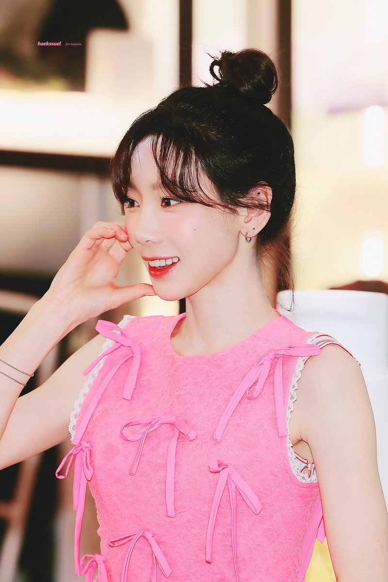 백셜 tweet media