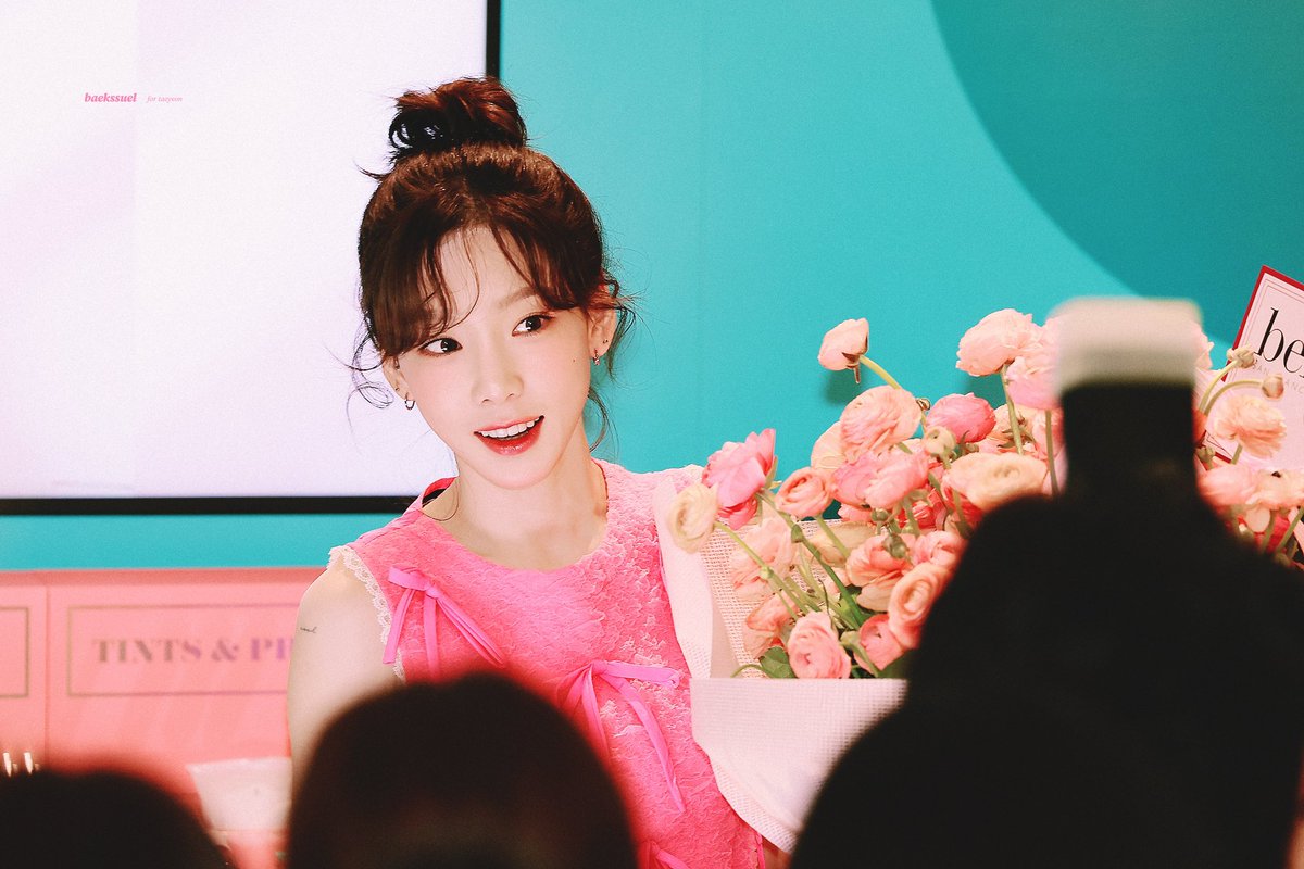 백셜 tweet media
