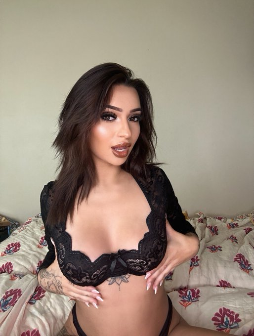 can you tell me how much do you want to fuck me? 🤭😋 https://t.co/YuOy7pQQN7