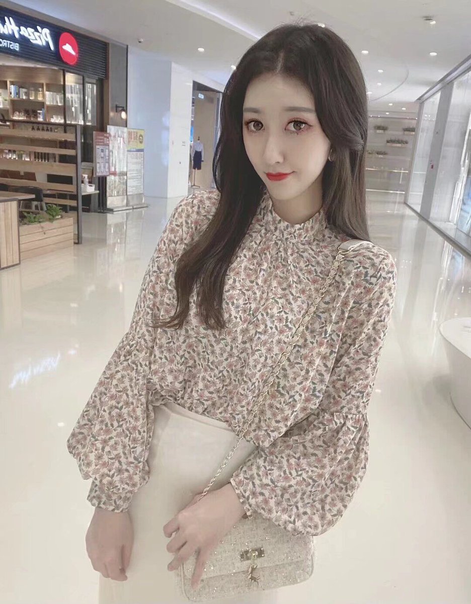 #台灣約炮 #台灣女生 #台灣按摩 #台灣個人按摩，📷
好久沒約了 小穴好癢好騷   晚一點想約一下 誰在？    轉推留言 看看誰能滿足我👄