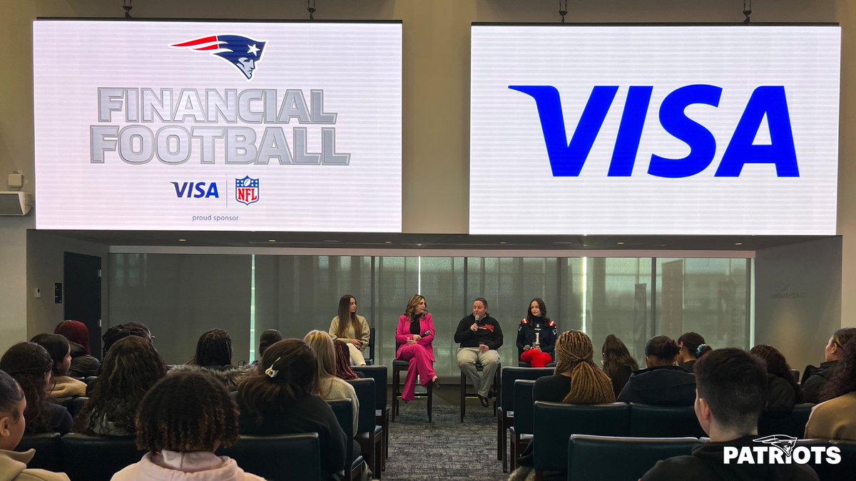 Female high school athletes from across MA visited @GilletteStadium to learn about the importance of managing finances through the @Visa Financial Football game. Local female business leaders and Patriots Super Bowl Champions shared insights on their experiences with finance.