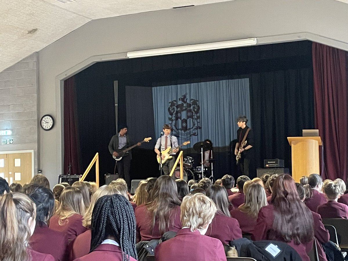 Another fantastic start to the day with our Rock Band ‘Dovestones’ - a brilliant original song they will be recording and releasing over Easter 👏 🎵