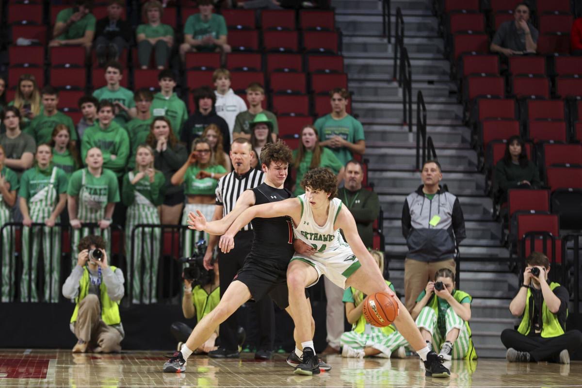 What a year. #1 rebounder &amp; #2 scorer. Ended year with your best game 17pts &amp; held Skutt’s lead guy to 8. You’re not a flashy player in a world caught up in 3s, dunks &amp; blocked shots but your brand of blue collar basketball defending the best is a joy to watch.
❤️ to 👀 you play!