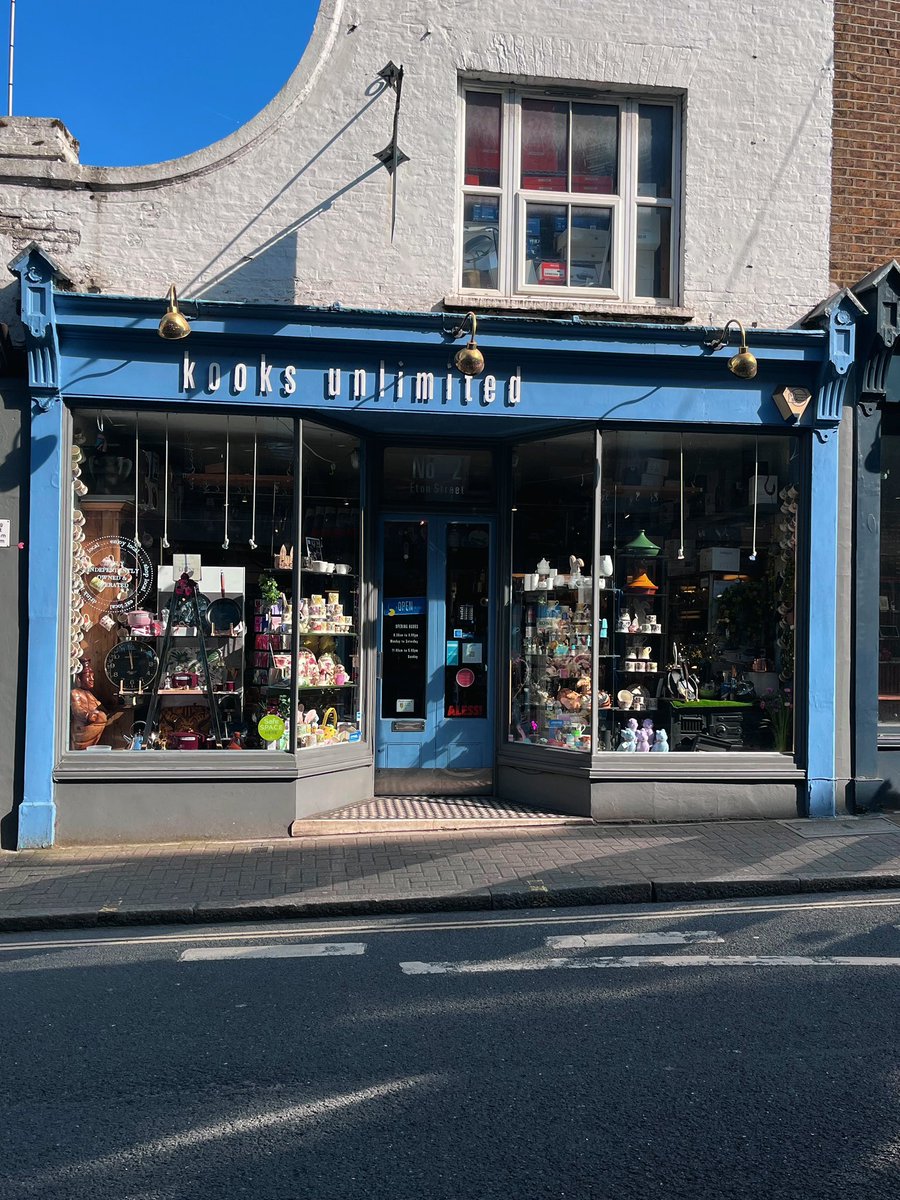 Happy #internationalwomensday ! Kooks Unlimited is a woman-owned store. Kooks was opened by our kickass!! owner Chris 35 years ago! Celebrate women’s day today and purchase from a women-owned business 😉💝⁣⁣⁣
⁣⁣⁣⁣⁣⁣
#internationalwomensday #womensday #independentbusiness