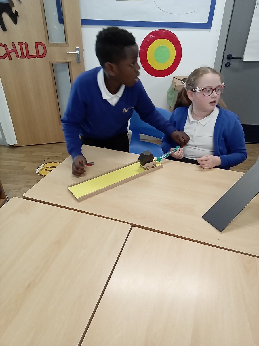 DeltaMerseyY6's tweet photo. In science we are investigating friction. We are seeing how many Newtons it takes to move the car on different surfaces #MPAscience @DeltaMersey https://t.co/grfvkfPC4z
