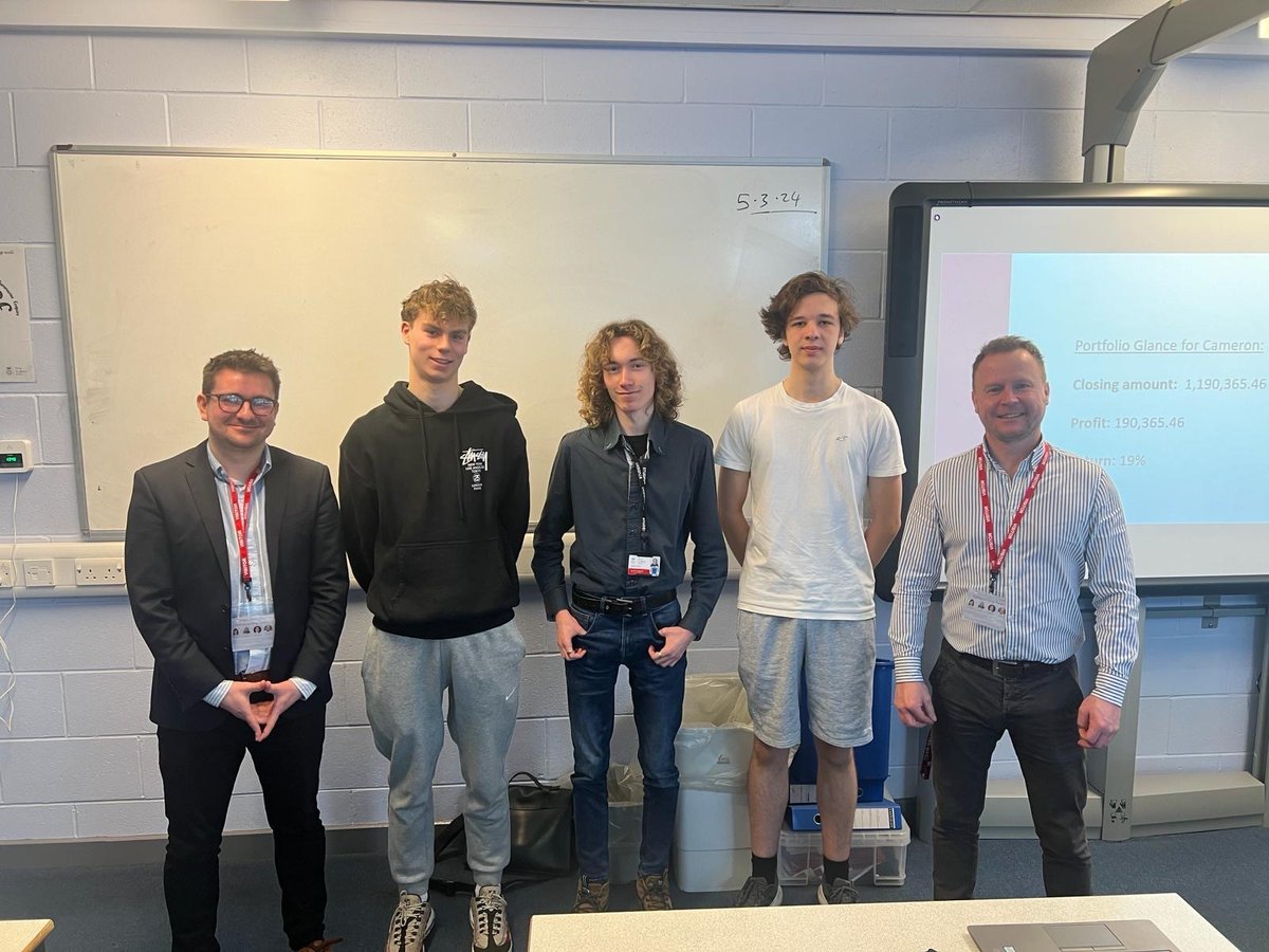 Students from King Ecgbert’s School and Longley Park Sixth Form have been given a taste of the world of financial trading as part of a competition ran by @SBSHallam Read more here👇 shu.ac.uk/news/all-artic…