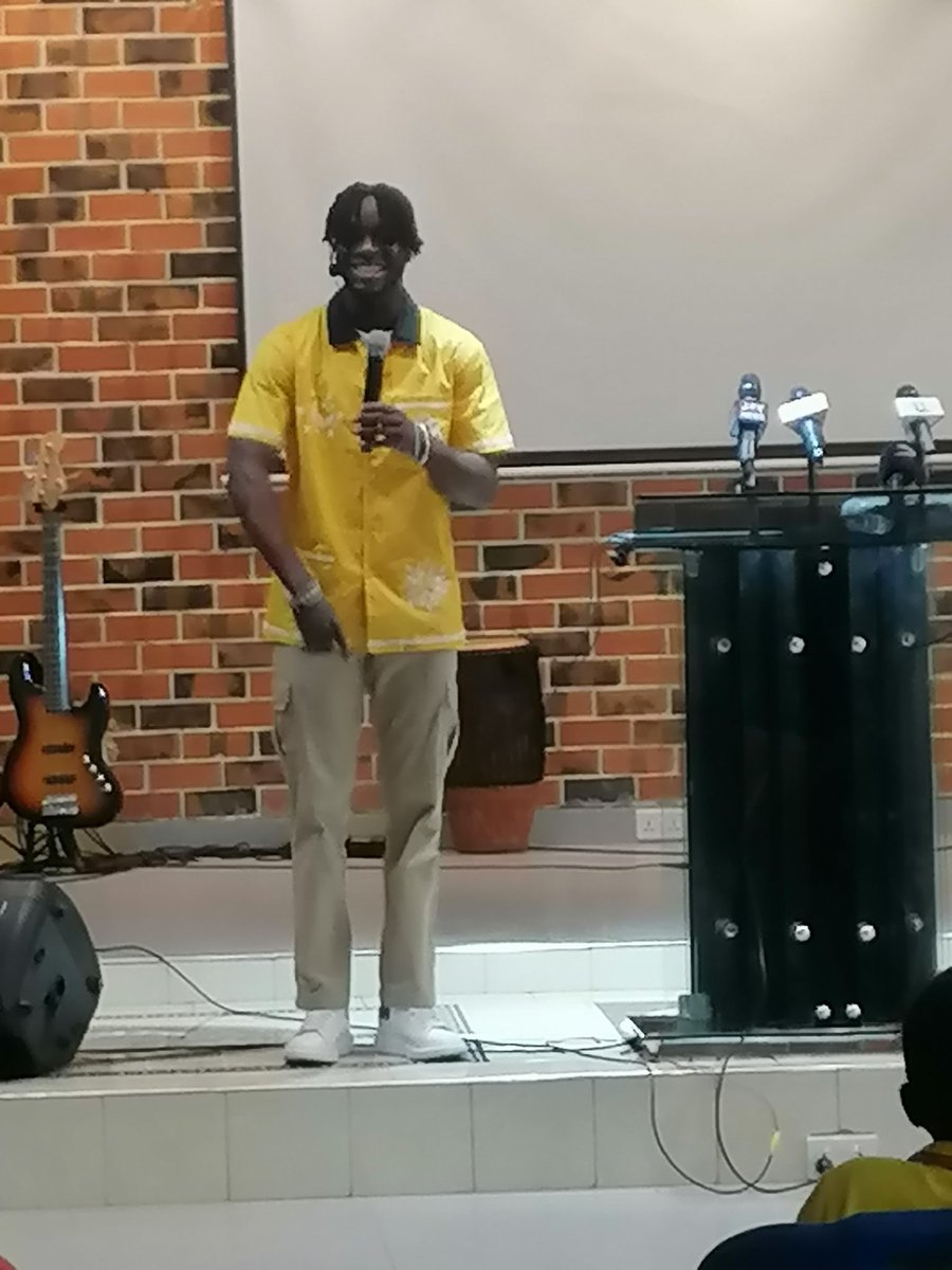 Here for good impact.. 🇬🇭🏈NFL player <a href="/ekowboyedoe/">therealpak25</a> &amp; team-mate <a href="/jones_truman/">44TrumanJ</a> visits Rockies International School for  educational engagement.