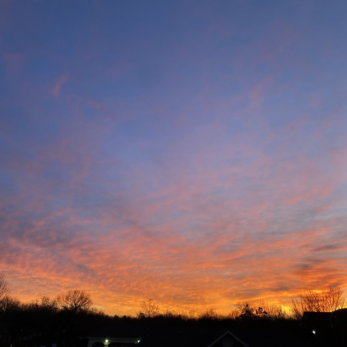 AlBatoolZ's tweet photo. Oklahoma’s sky 💌 https://t.co/2KyU78UedX