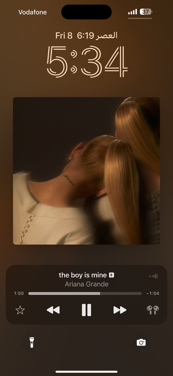 motivesnet's tweet photo. this is probably her best album i havent stopped replaying it https://t.co/aMfESFwyQR