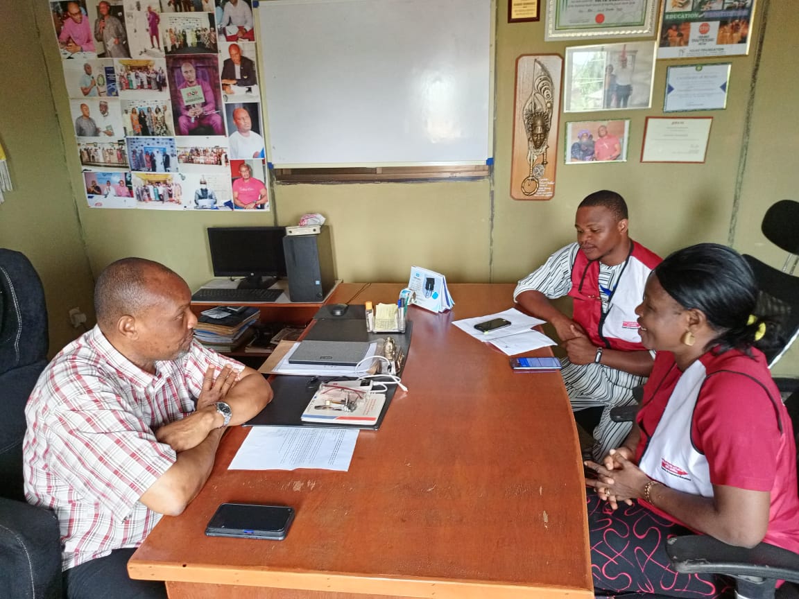girlspowerinit's tweet photo. An advocacy visit was paid to Edo State Coordinator of Child Protection Network (CPN) Pst. Nosakhare Erhunmwunsee @NameFoundation1  by staff of GPI in the @AFD_en @ecpatfrance  and @ECPATLuxembourg  funded Act against Child Trafficking in Nigeria project. https://t.co/YwSurHxYqf