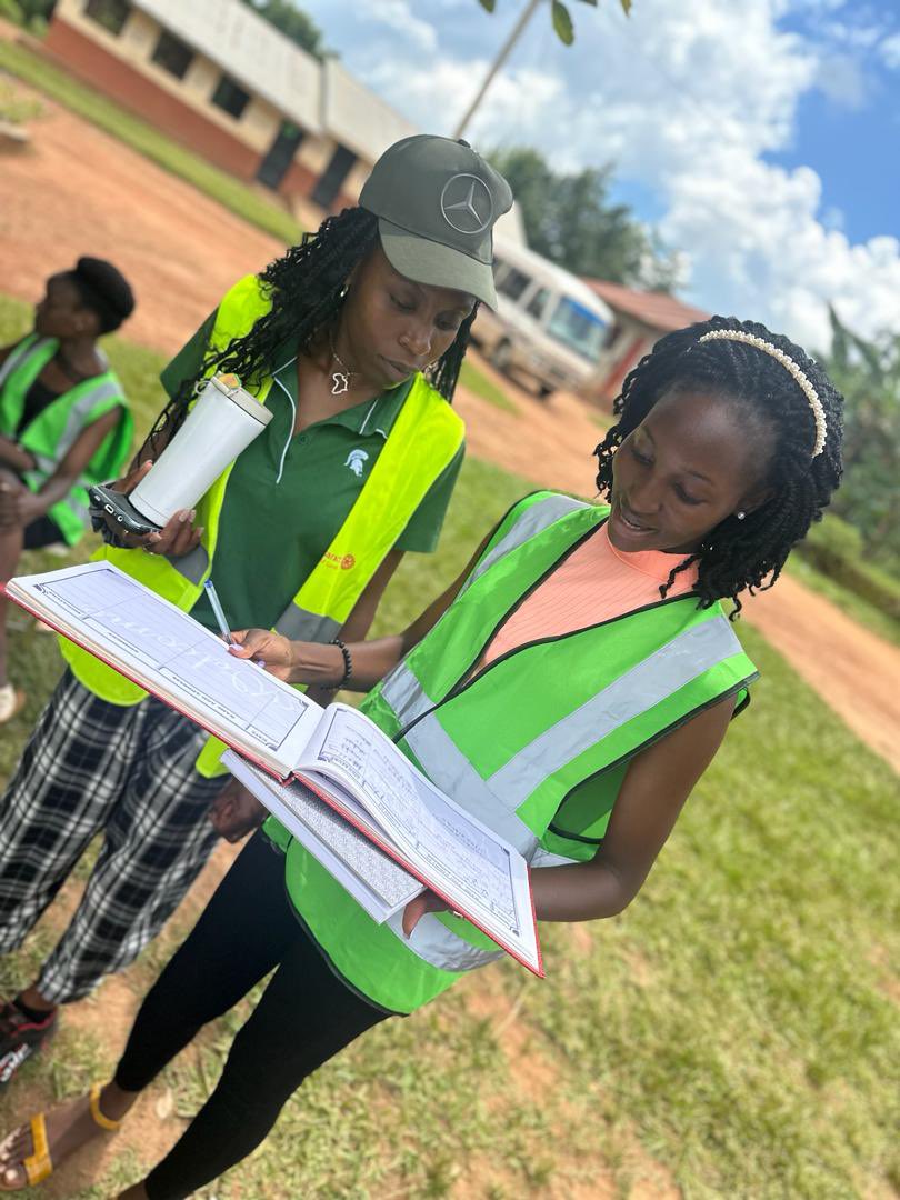 BulindoRotaract's tweet photo. Country Men and Women, we @BulindoRotaract, @Rotaractsonde and @RCTKira have today 8th of March 2024 kicked off our joint project - construction of Gender sensitive girls pit latrine at St Jude Ggaaza Primary School Namuyenje.
Kudos to @RCBulindo @rckira1 @SondeRotary @kamoga_ed https://t.co/BnKw9055e1