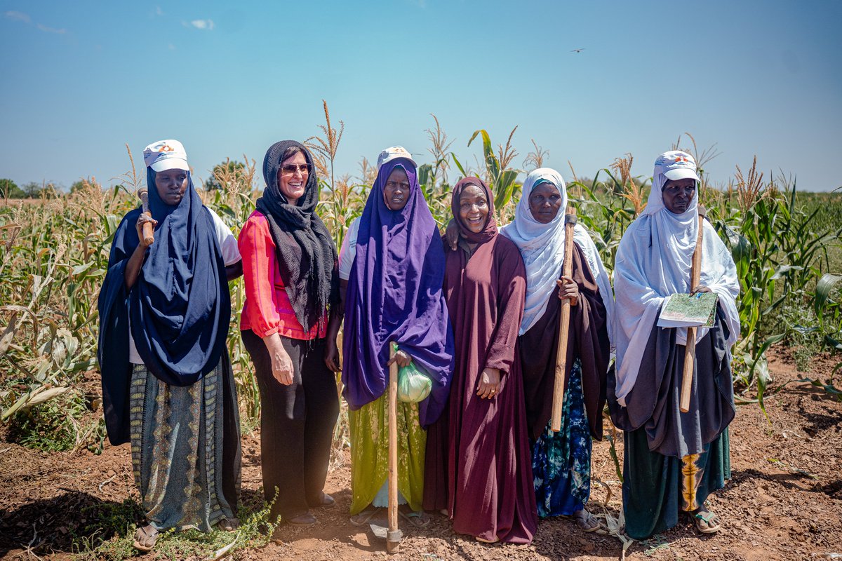 BethBechdol's tweet photo. It is no coincide that today – International Women's Day #IWD2024 – I met a woman at the Dollow IDP site in #Somalia who received training, seeds and equipment from @FAO. Now she is a successful farmer!

When we #InvestInWomen, we see REAL returns that benefit everyone! https://t.co/d4vT88chjV