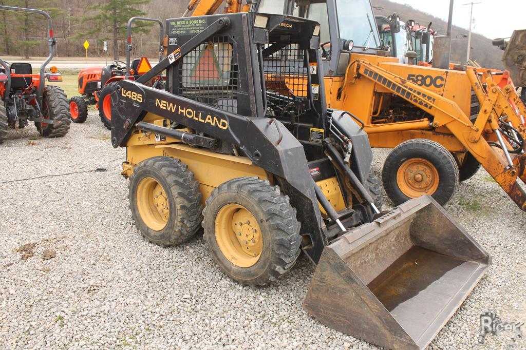 New Holland Lx485 skid steer available in our used inventory. To find out more info call our sales team!