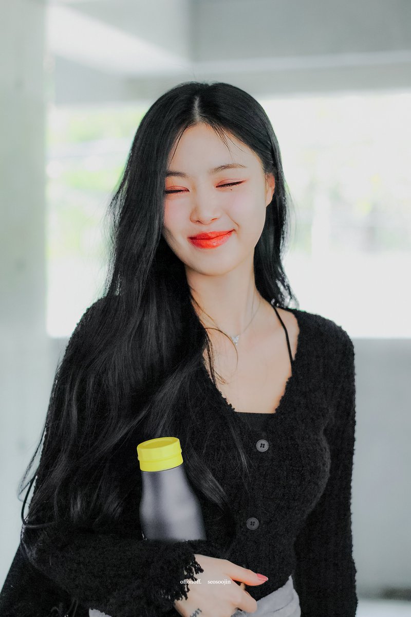 offonoff_sj's tweet photo. 수진아 생일 축하해💕🥳

#FLOWERING_SOOJIN_DAY
#수탱이의생일을축하해쥬
#수진 #SOOJIN https://t.co/6R4XPezouD