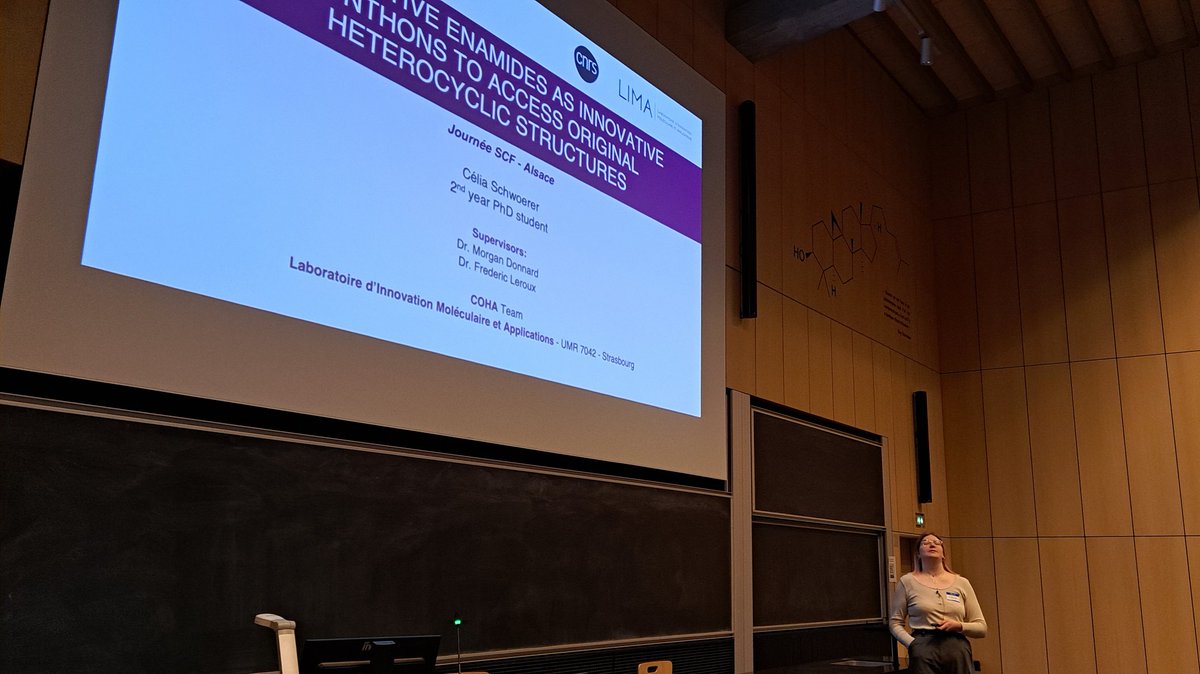 Now, Célia Schwoerer from our group <a href="/LIMA_UMR7042/">LIMA</a> is on stage at the <a href="/AlsaceScf/">SCF Alsace</a> day to talk heterocycle synthesis thanks to domino reactions on captodative enamide. 💪