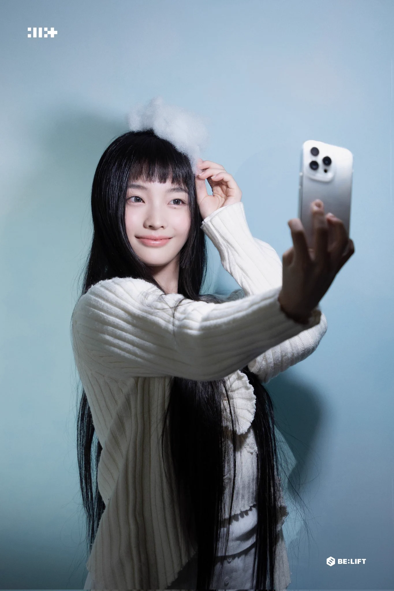 スマートフォン本体 iroha ILLIT WEVERSE on X: 