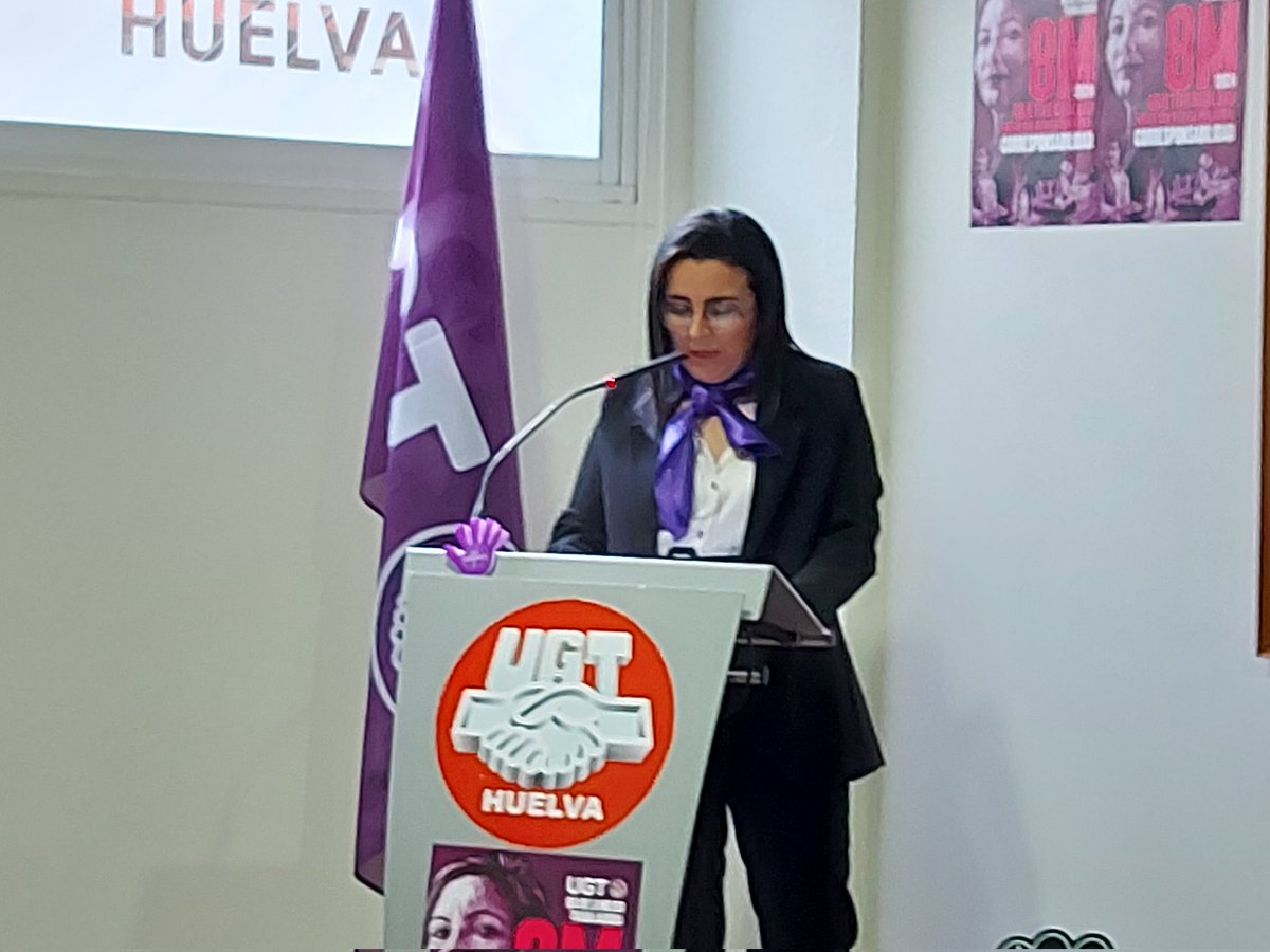 UGTHuelva's tweet photo. #8M #Huelva
La S. Políticas Sociales de @UGTHuelva, Tania Salas:🗣" Hoy es un día para honrar los logros alcanzados y para reafirmar nuestro compromiso con la igualdad de genero"
#UGTFeminista
#libres #Unidas #conquistando #Igualdad https://t.co/jwI3h243jr