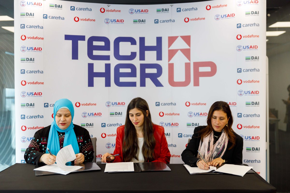 DAIGlobal's tweet photo. . @VodafoneEgypt, @USAIDEgypt Business Egypt program, &amp; #Carerha partner to empower #women with comprehensive tech knowledge &amp; close employment #gender gap 

#InternationalWomensDay #TechHerUp #IWD2024 #InspireInclusion #AccelerateProgress https://t.co/xupkB5xAf1