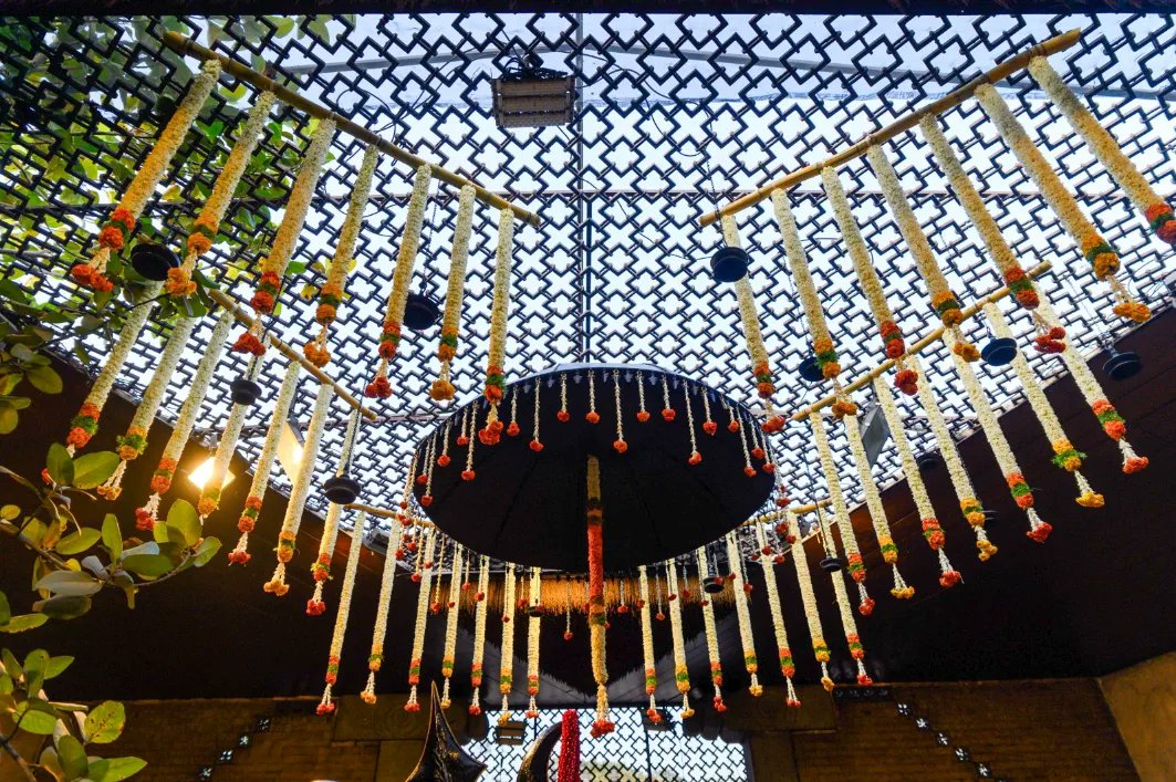 ishafoundation's tweet photo. Every corner of Isha Yoga Center has been beautified for Mahashivratri. Just a few more hours to go!
Join Sadhguru for Mahashivratri 2024 - streamed LIVE from Isha Yoga Center on 8 March 2024 from 6 PM IST/7:30 AM EST/12:30 PM GMT
https://t.co/xtI87tq9E9
#IshaYogaCenter #AwakeWithAdiyogi #Mahashivratri2024