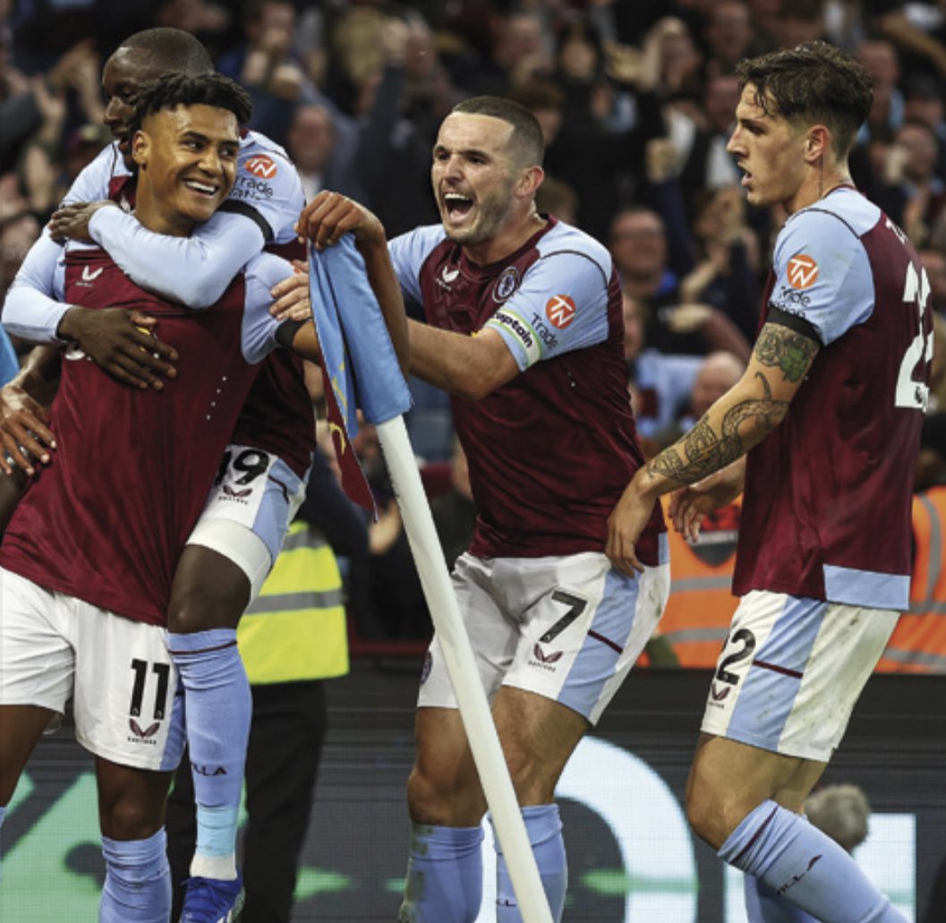 📊🤓 Dans ne n*116 de @VestiairesMag je décrypte pour vous les systèmes offensifs de <a href="/AVFCOfficial/">Aston Villa</a> 👇

[1/3] En position basse : le 1-4-2-2-2, dit système du « tube », avec deux « 6 », deux « 10 » et deux ailiers, sans véritable attaquant. 

#football #AstonVilla