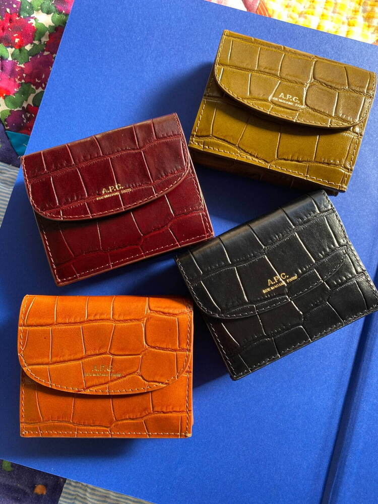 Fashion Press tweet media