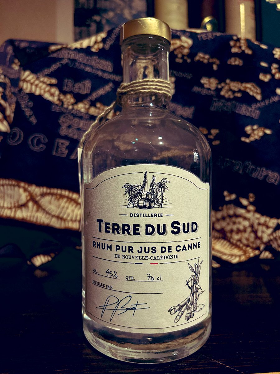 glenkeith1970's tweet photo. 江古田KEITH、本日3月8日(金)もオープンしました。

#TerreDuSud
#Rhum
#DeNouvelleCaledonie https://t.co/zK9BWqHT1d
