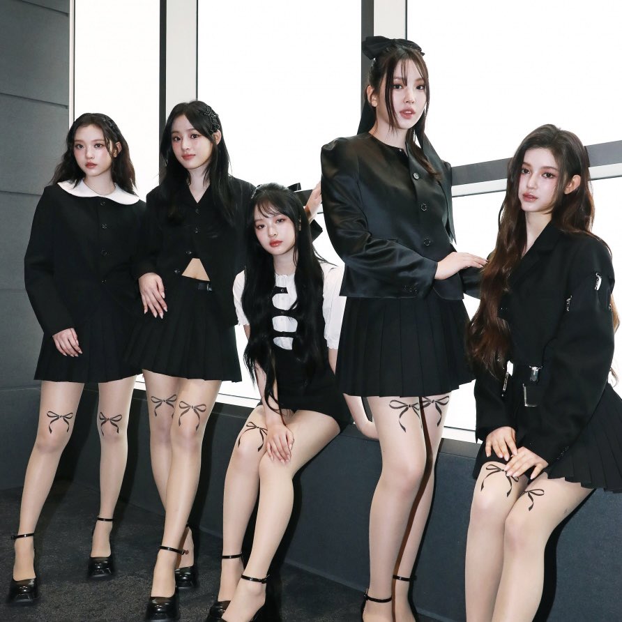 newjeansroom's tweet image. 아니 인터뷰사진 음기 ㅁㅊ나
전원알파그룹